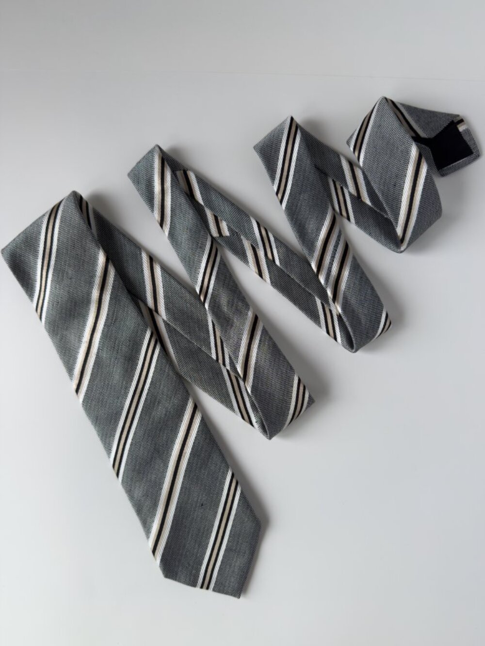 BOSS Hugo Boss Tie Silk Linen Diagonal Stripe Italian Tailored Gray OS